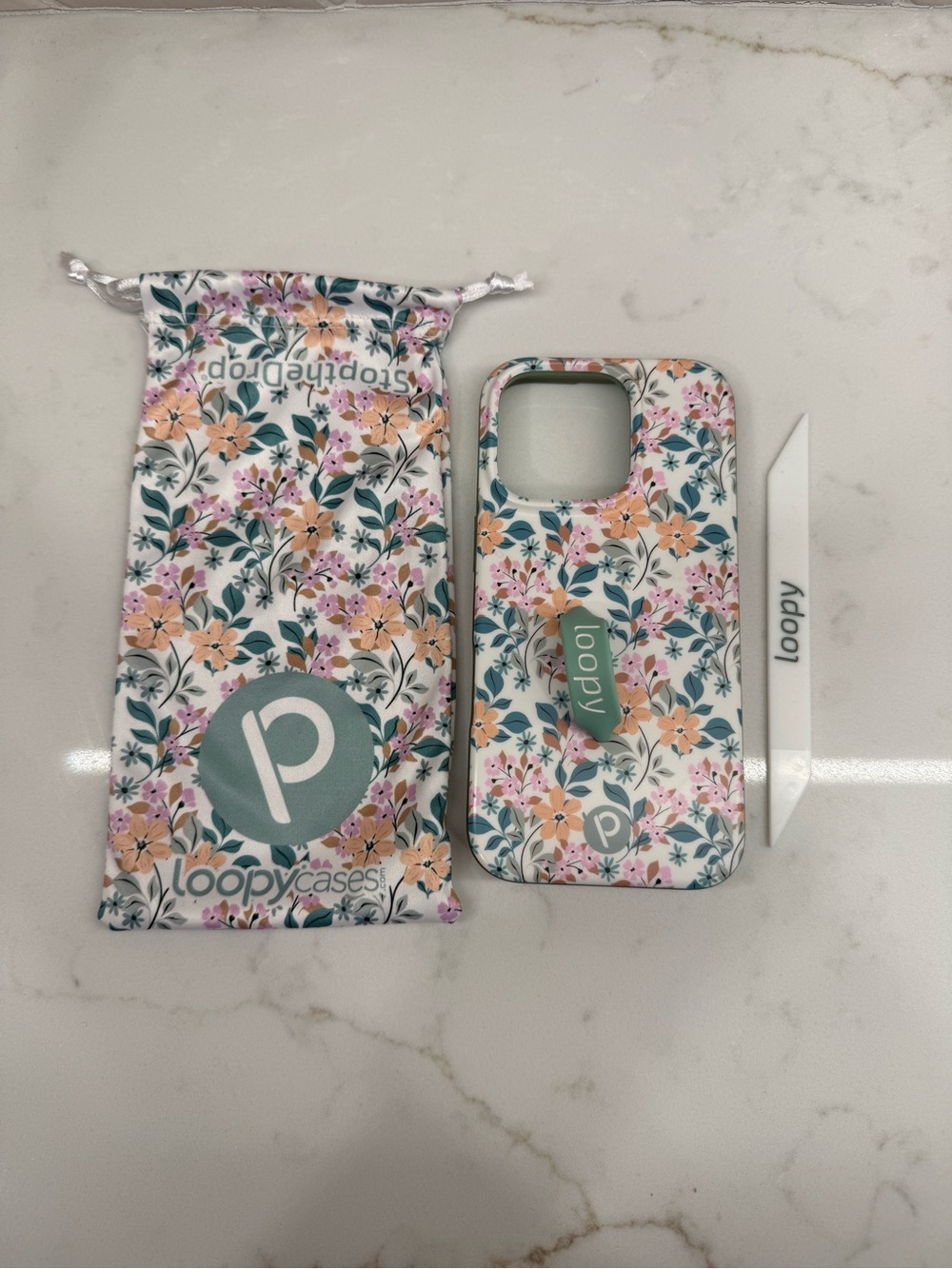 iPhone 16 Pro Loopy Case Floral Grip Phone Case - White, Peach & Green